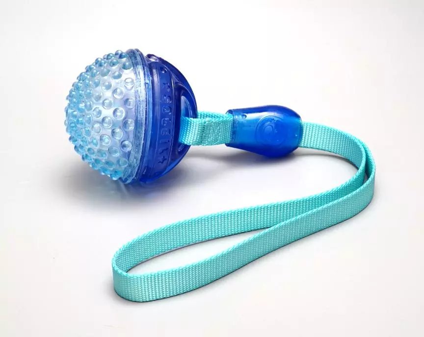 Juguete pelota desmontable de jebe con banda de nylon (TR1066)